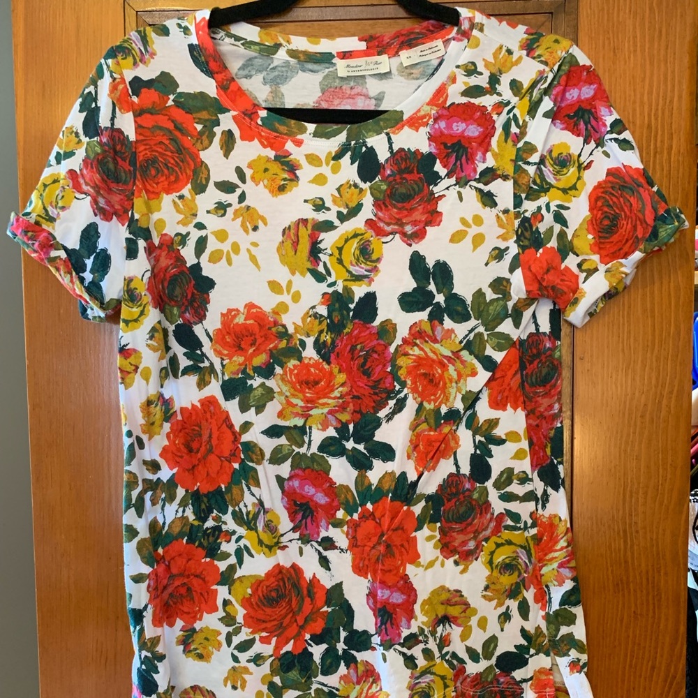 Anthropologie floral tee